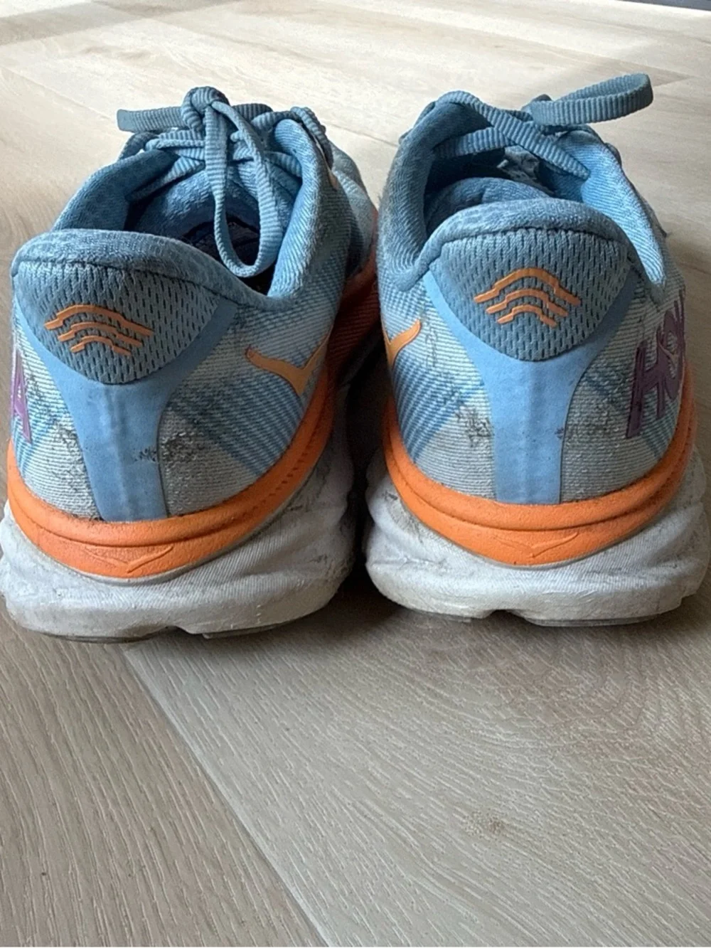 Hoka Clifton 9 Running Shoes